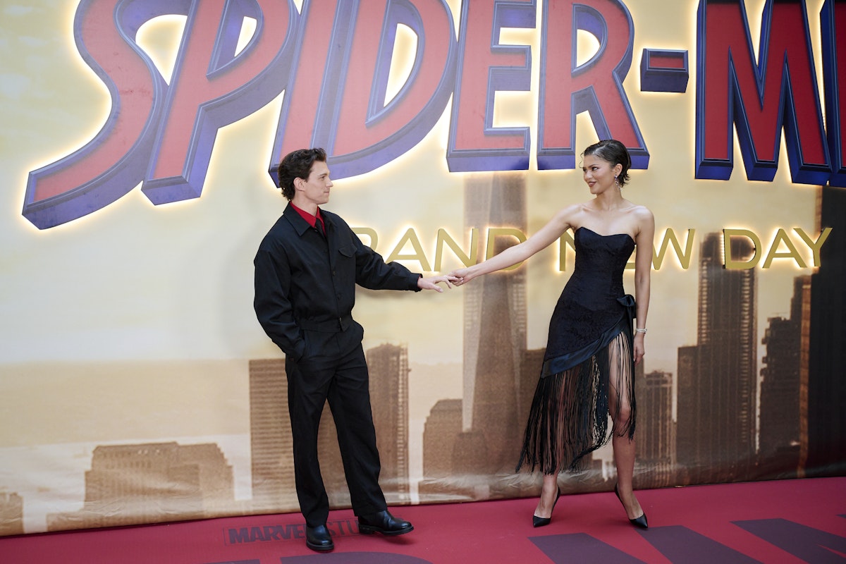 Zendaya and Tom Holland Embrace Matching Ensembles on Red Carpet