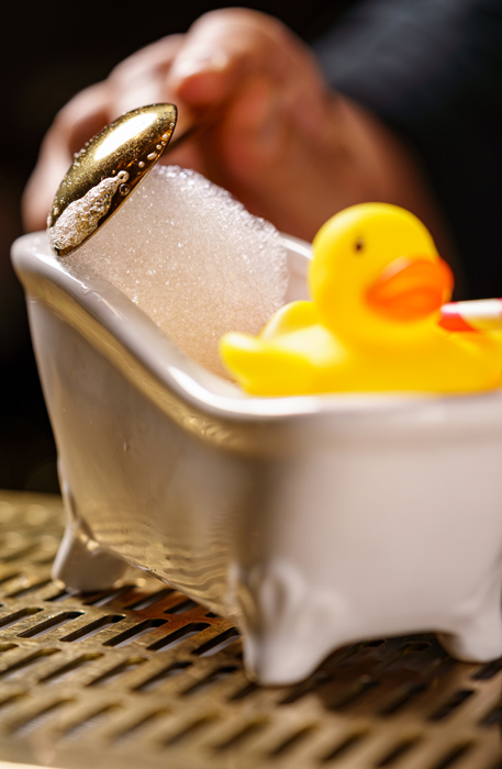 DUCK’n’ROSES, signature Cocktails by TUYA