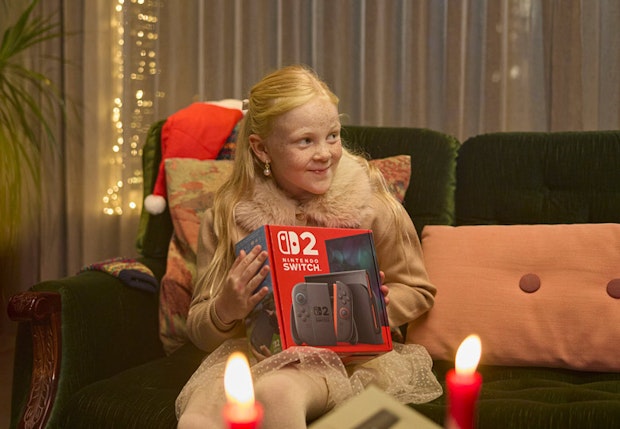 Jólaherferð ELKO stelpa með Nintendo Switch2