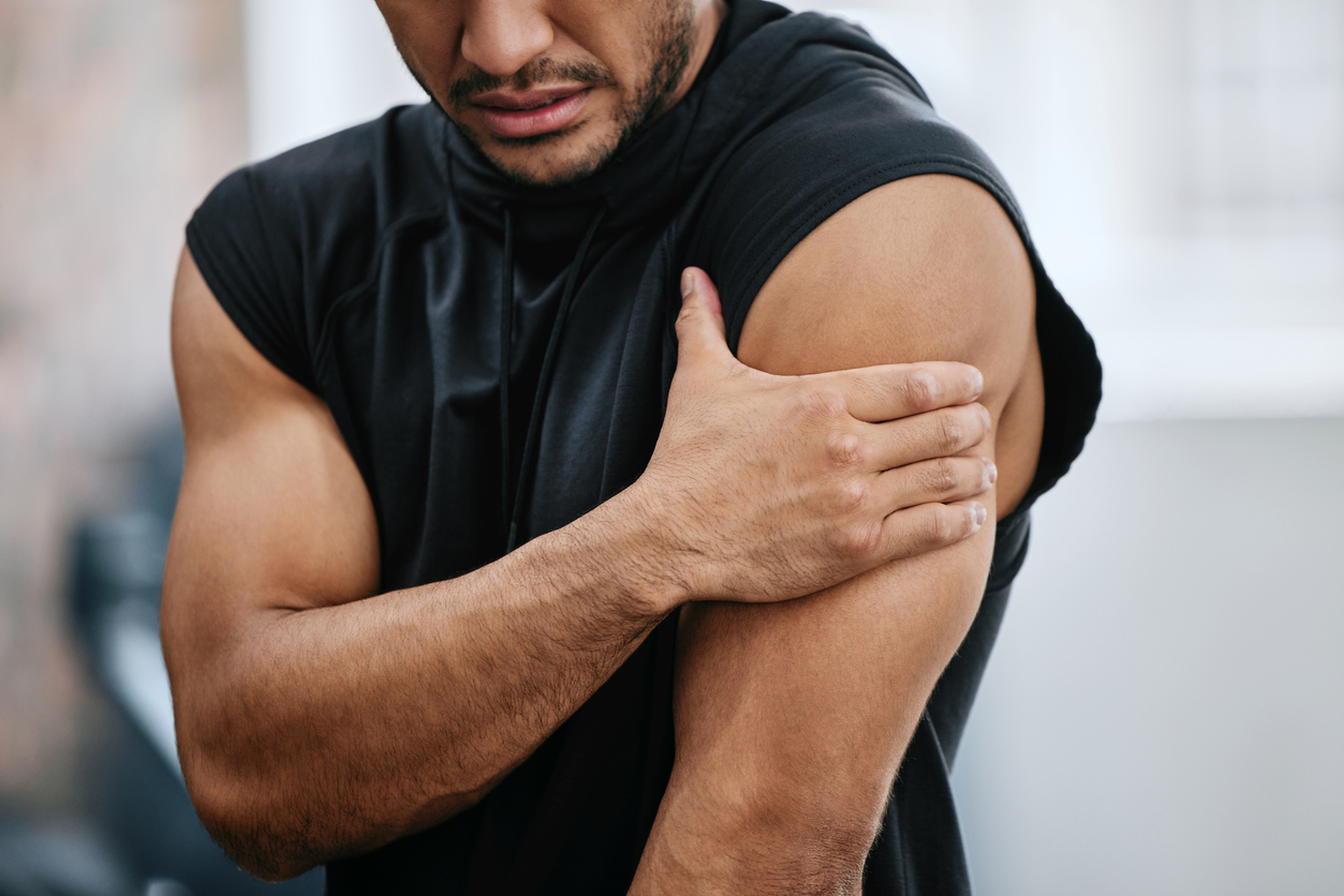 Progressive Spine & Orthopaedics Blog | How Do I Know When I Need to See a Surgeon for My Shoulder Pain?