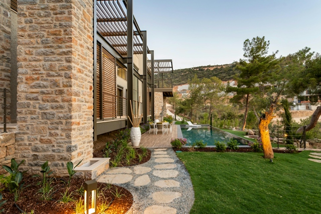 https://www.datocms-assets.com/40358/1779792383-pexels-realtor-turkiye-575431660-16959786.jpg