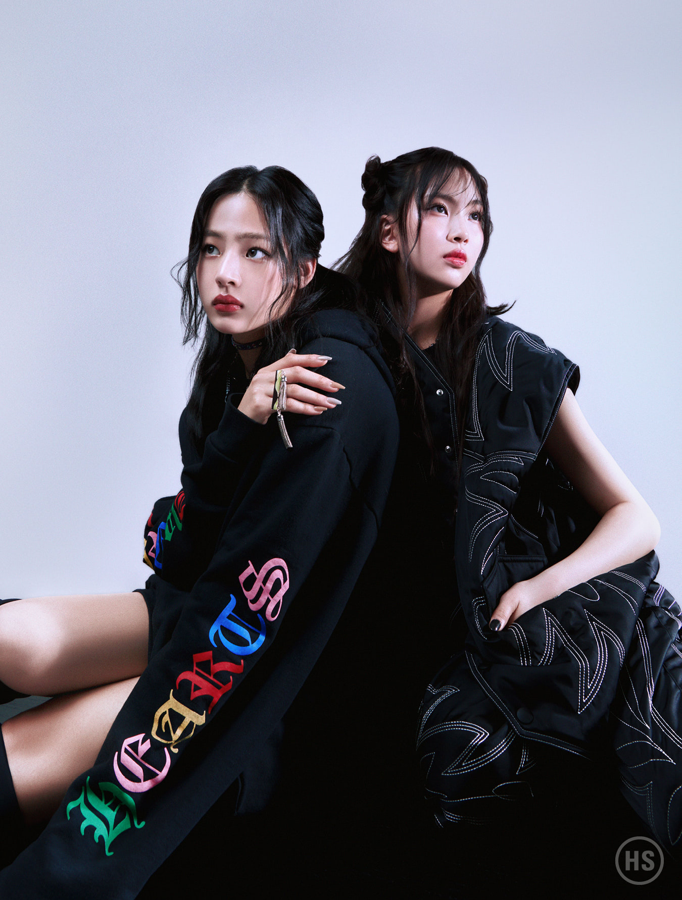 1685100397-hx31_newjeans_08-edited.png?auto=format&max-w=1920