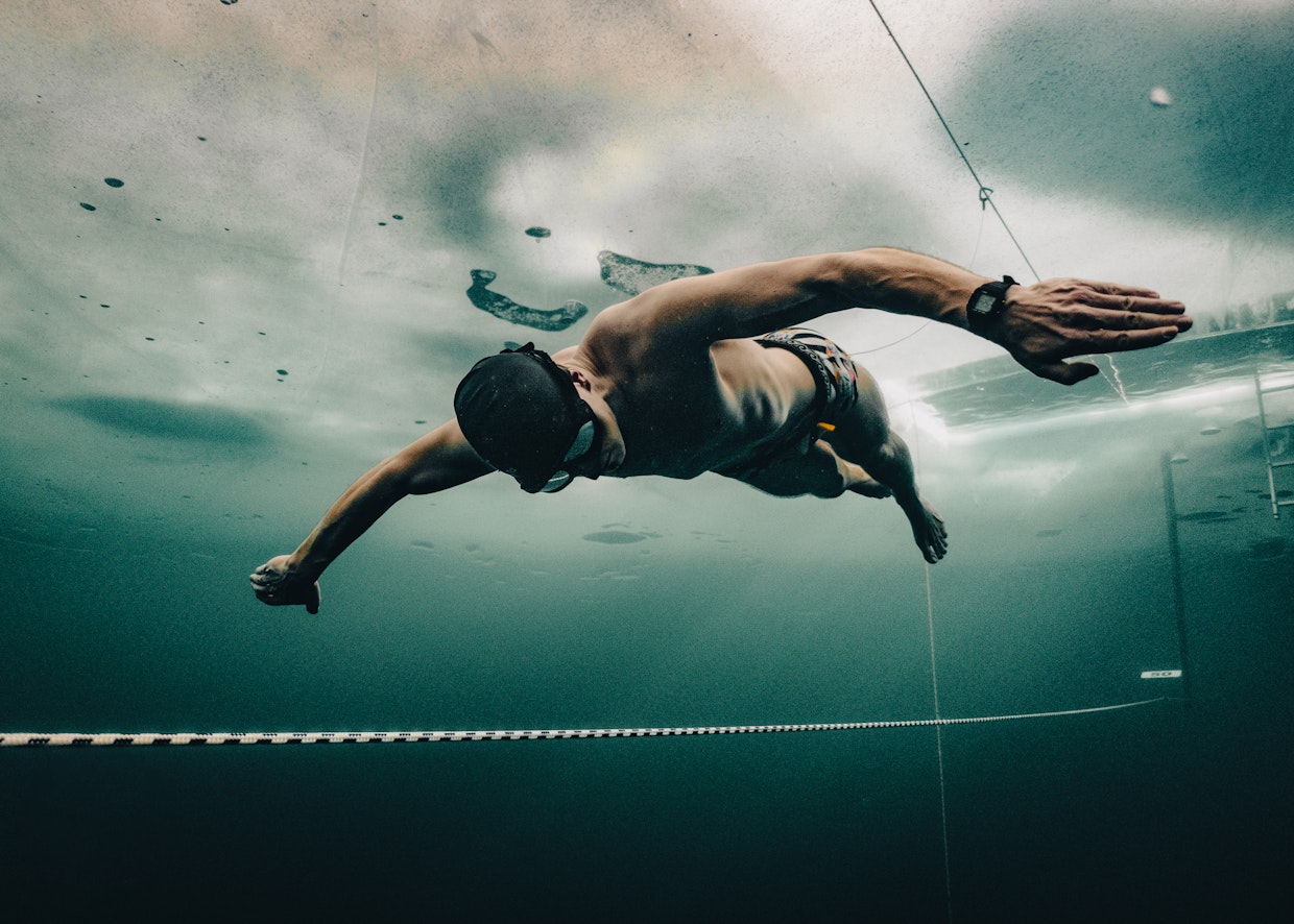 Beneath the Ice with Freediving Fisherman & Friends: The Power of Sauna ...