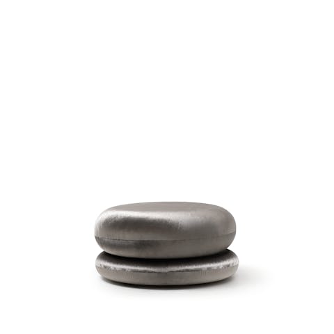 Bubble pouf comfortable, customizable, easy to move Bubble Pouf in foreground on white background