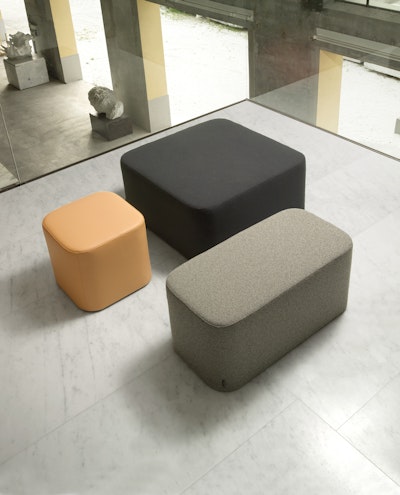 Example of arrangement in a Point Q pouf room