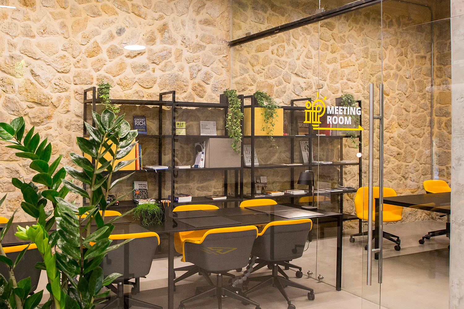 american university of beirut cost