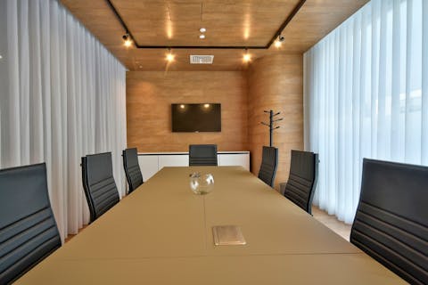Dettaglio sala riunioni Aon Insurance