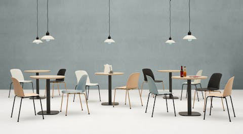 Quinti design table and chairs The tables made by Quinti in melamine or metal are perfect for decorating all interiors, even for catering and hospitality.