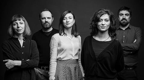 Team E - GGS in black and white