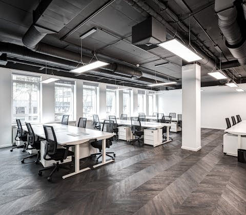 Engel & Volkers Work by Basic Collection Reference of Germania Engel & Volkers Work by Basic Collection