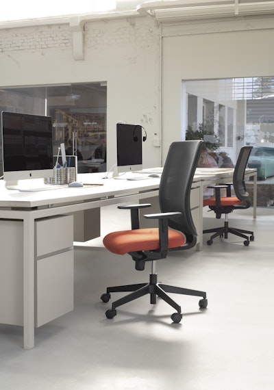 Seduta operativa nera con braccioli Sedia modello Link scrivania