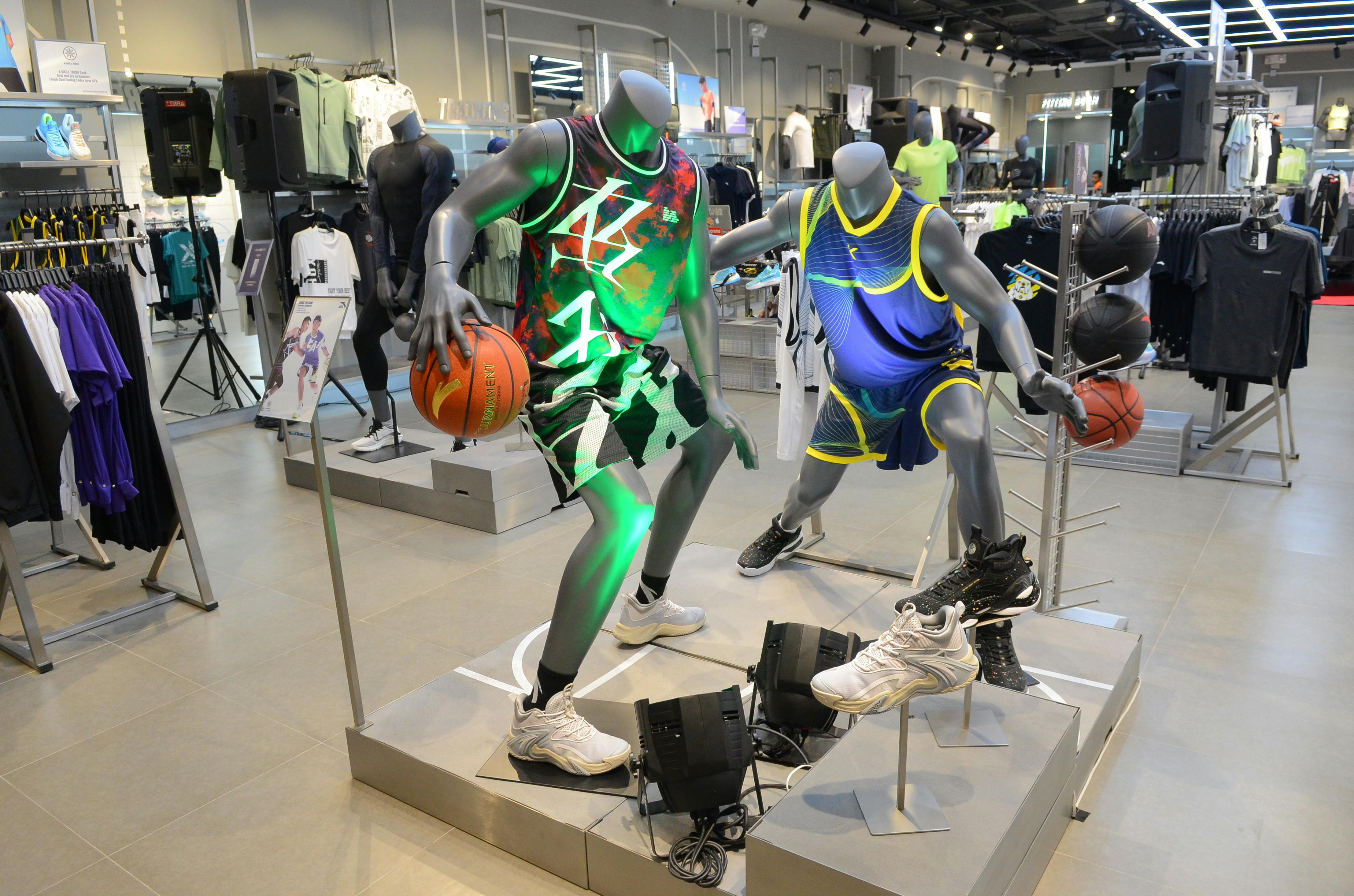 Lacoste store sm north edsa Clearance