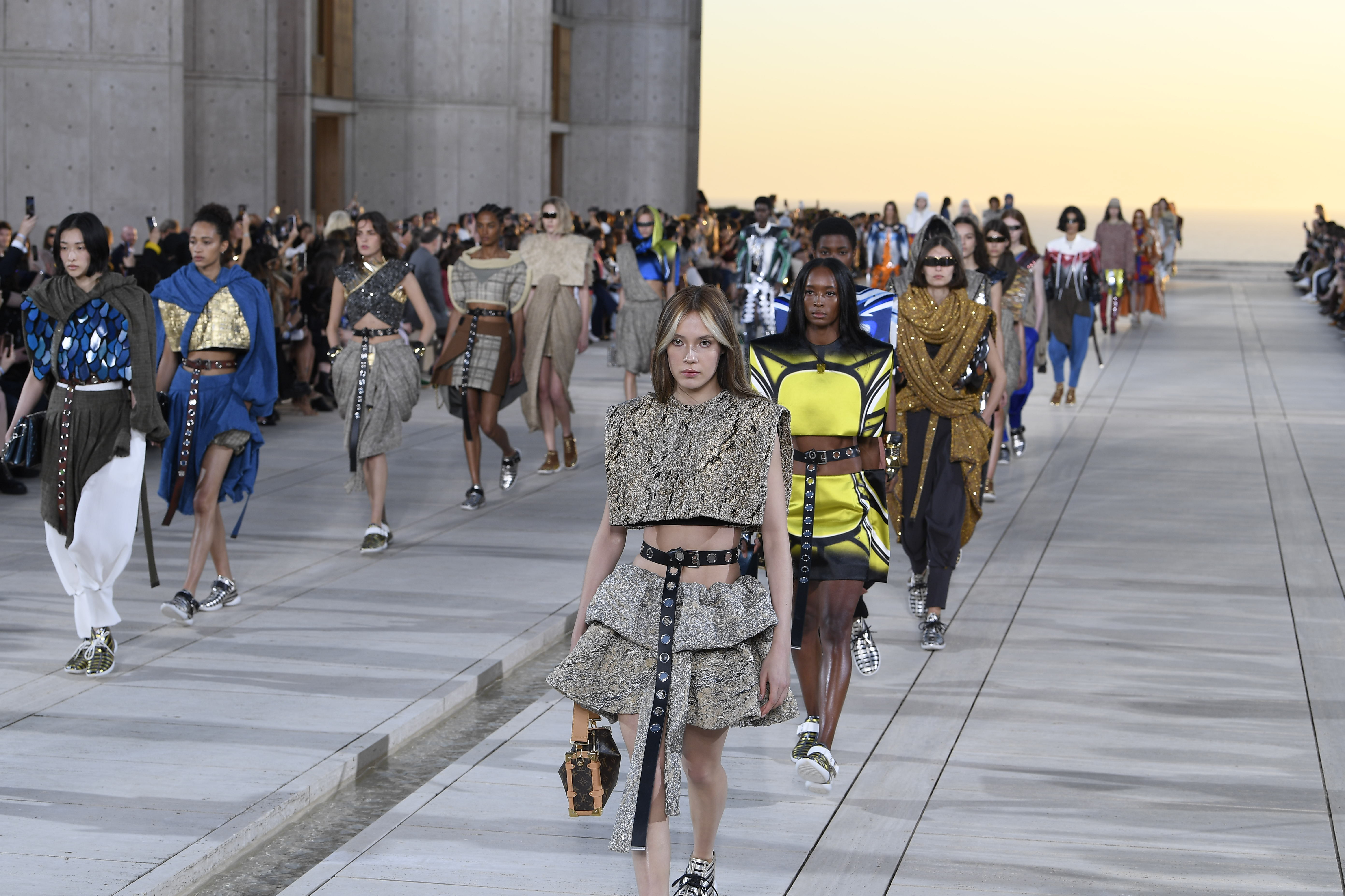 Louis Vuitton Cruise 2023: A Place in the Sun