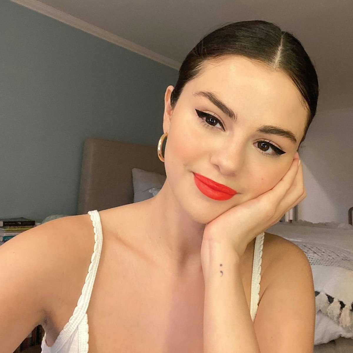 10 Of Selena Gomez’s Best Beauty Moments - Selena Gomez Rare Beauty