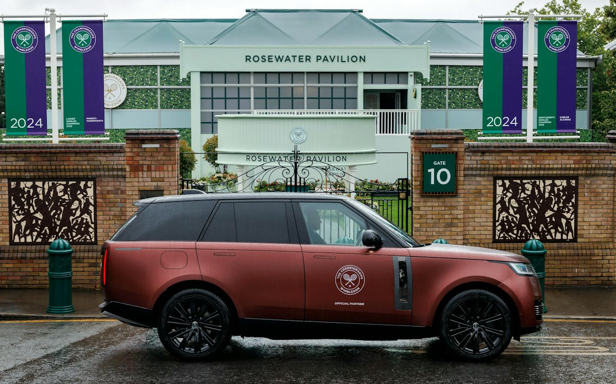 Range Rover Set to Unveil All-Electric Model