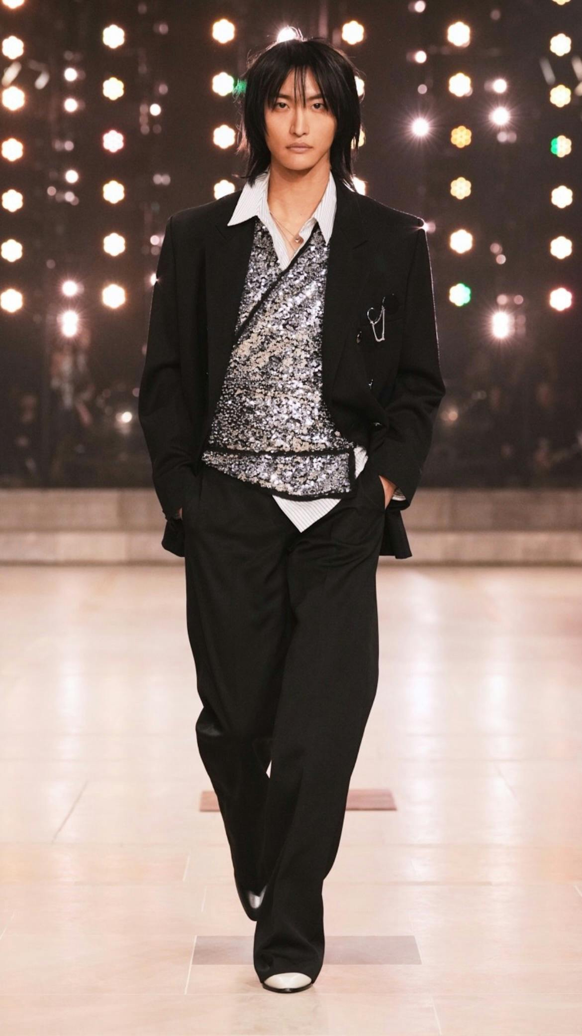 Seonghwa Walks Isabel Marant's Fall/Winter 2025 Show