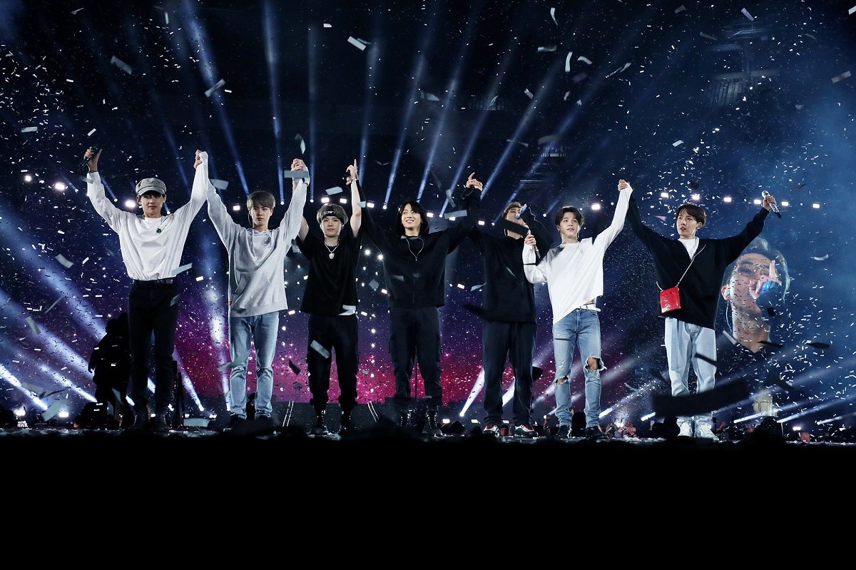 BTS WORLD TOUR