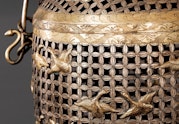 Basket decorated with flying geese, gilded silver 