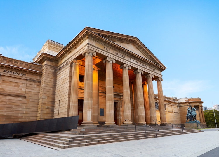 Exterior views of the Art Gallery of NSW at dawn.