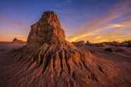 Sunset over the Walls of China in Mungo National Park, credit: Shutterstock.com