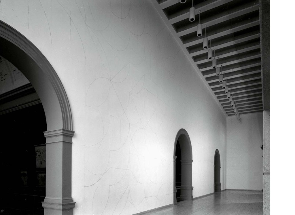 Installation view of Sol Lewitt, All two part combinations of arcs from four corners, arcs from four sides, straight, not-straight & broken lines in four directions at the Art Gallery of NSW as part of Kaldor Public Arts Project 06 in 1977. Photo © Art Gallery of New South Wales, Kerry Dundas