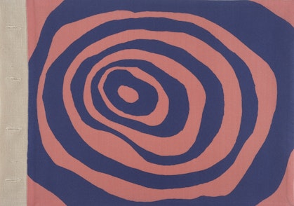 Wavy concentric circles in pink and blue