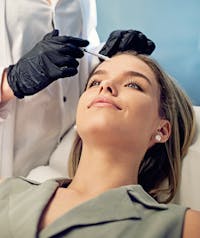 patient receiving BOTOX for migraines