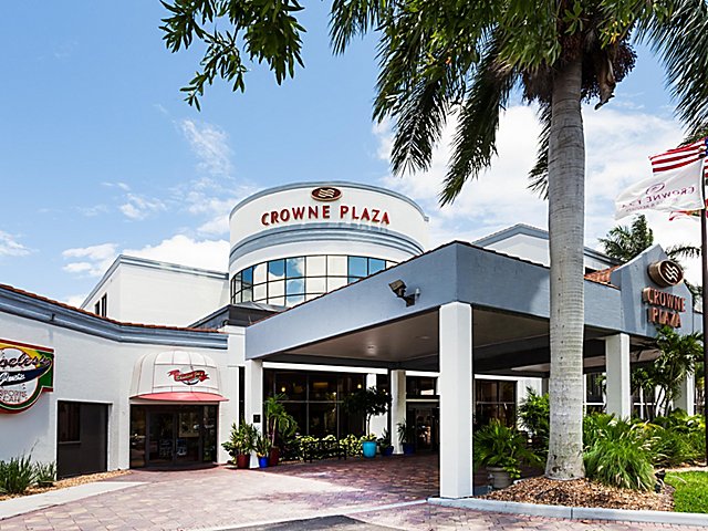 Crowne Plaza Hotel