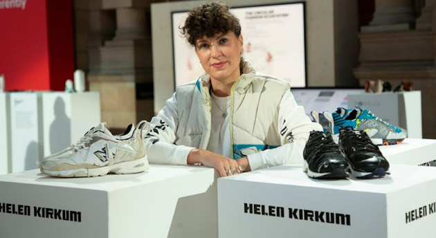 Helen Kirkum, creatoare de sneakersi reciclați, care se vând cu mii de dolari 