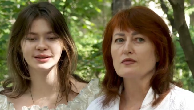Doua femei din Ucraina