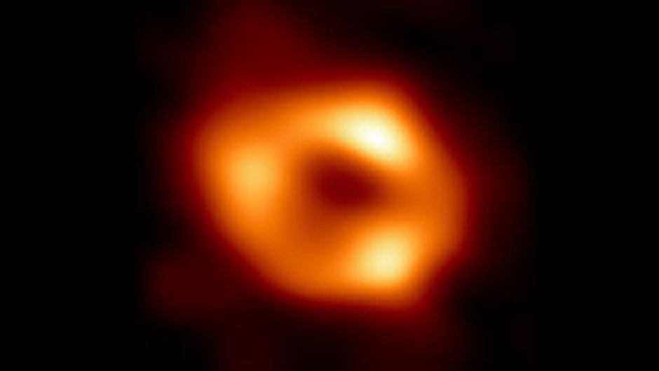 Prima imagine cu o gaură neagră din Calea Lactee