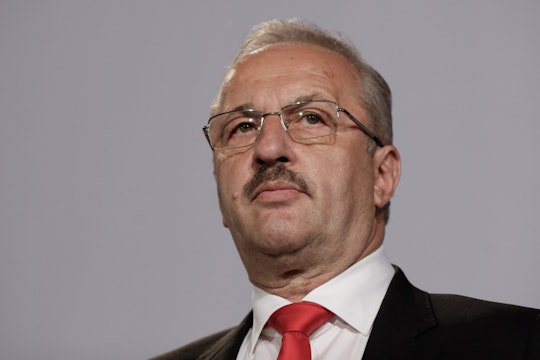 Ministrul Apărării, Vasile Dîncu