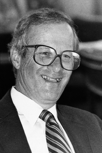 Malcolm Kerr, tatăl lui Steve Kerr