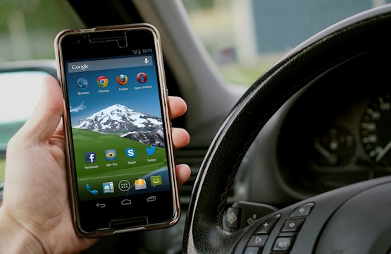 telefon mobil.