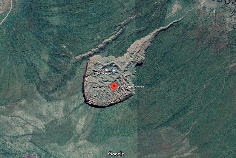craterul Batagaika