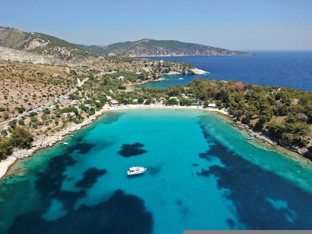 Cât îi costă pe români o vacanță în Thassos în 2022