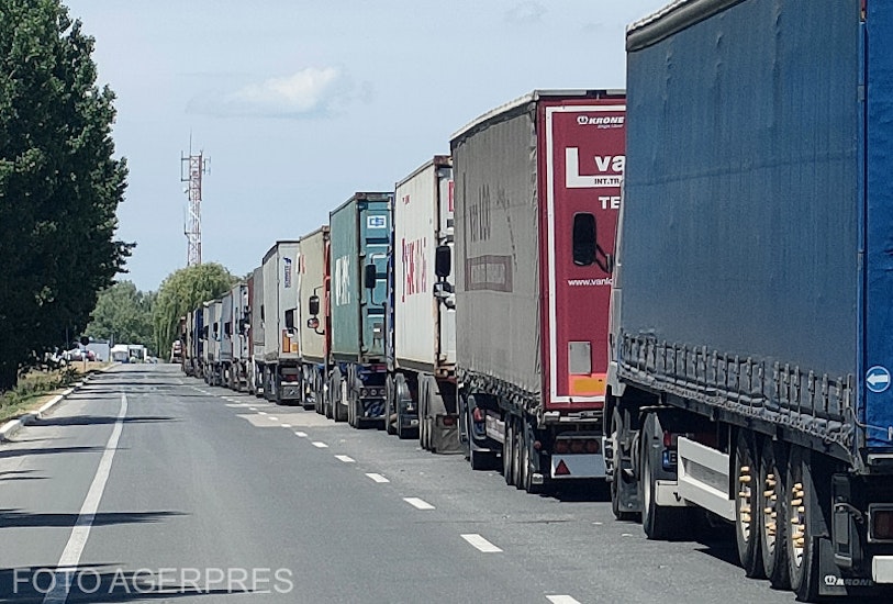 Camioane blocate la Isaccea