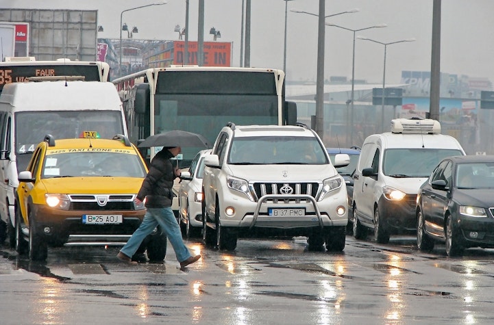 Ploi în București 