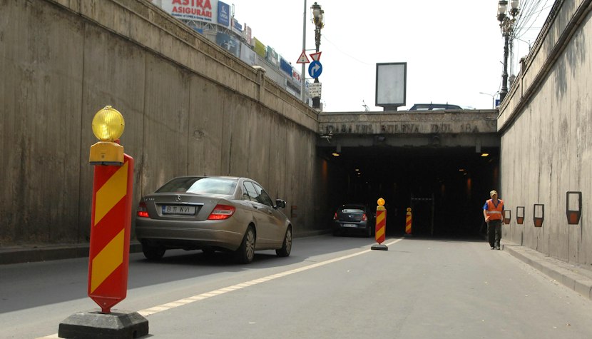 Din 19 iunie, șoferii vor putea să tranziteze Piața Unirii doar pe deasupra pasajului