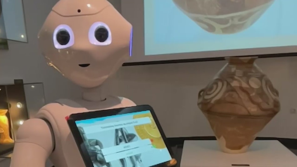 Pepper este primul robot prezent într-un muzeu din România
