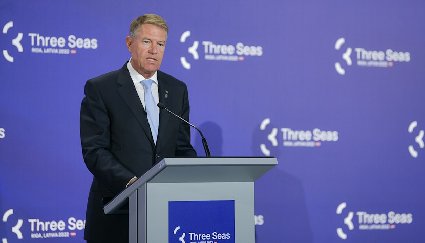 Finalizarea porțiunilor relevante din autostrăzile A0, A1 și A2, parte a proiectului „Via Carpathia”, poate fi „accelerată”, potrivit șefului statului. Klaus Iohannis