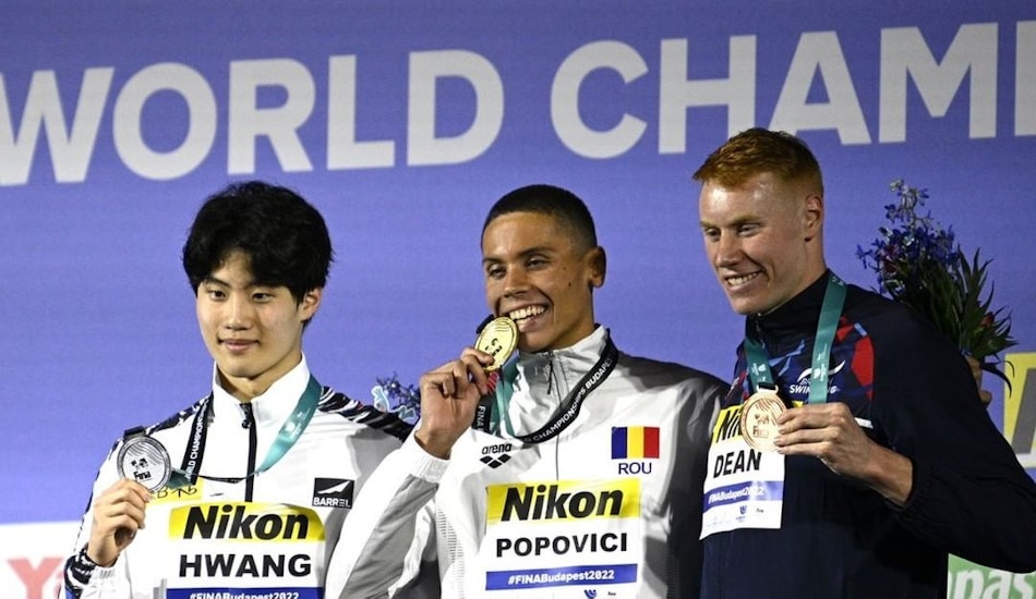 podium, david popovici, campion mondial natatie