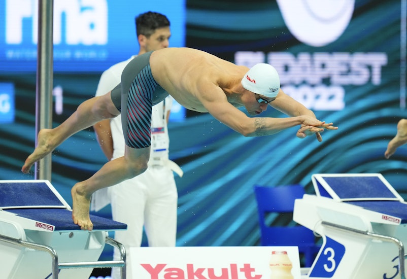 Înotătorul Romanciuk din Ucraina a concurat în finala de 800 metri, Budapesta 2022.