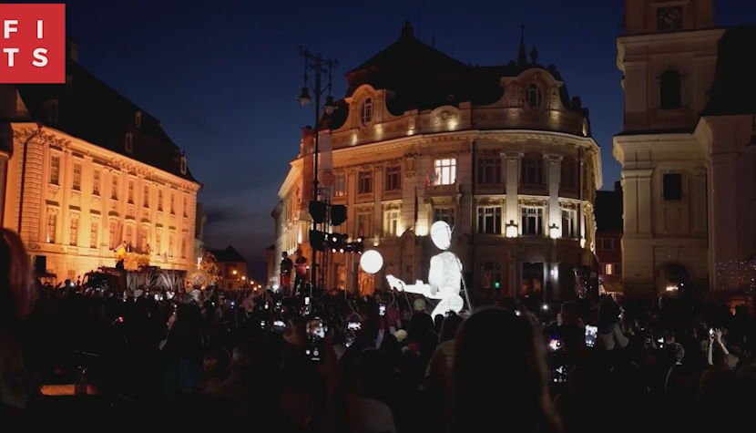 FITS are loc între 24 iunie şi 3 iulie şi este cea mai mare sărbătoare a artelor spectacolului. Festivalul de teatru de la Sibiu