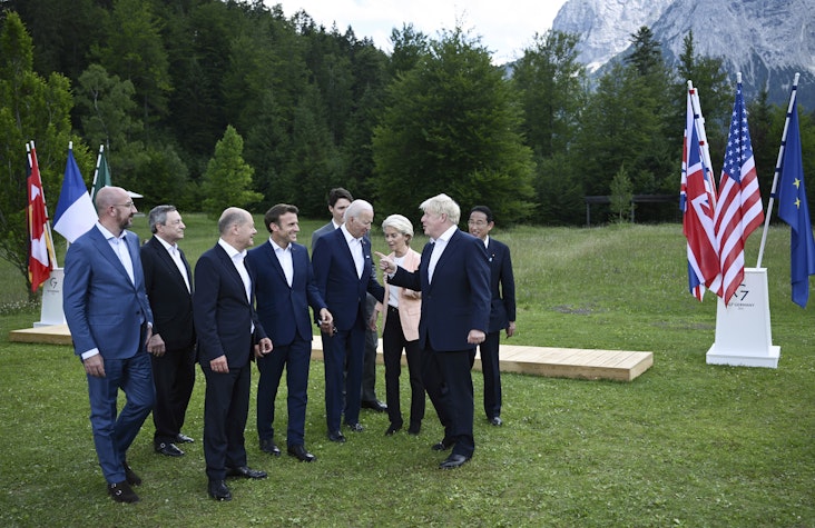 g7