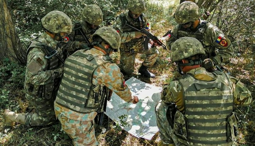 În cadrul proiectului ar putea participa femei și bărbați, cu vârsta între 18 și 35 de ani Programul militar este unul de bază și se poate desfășura pe patru luni