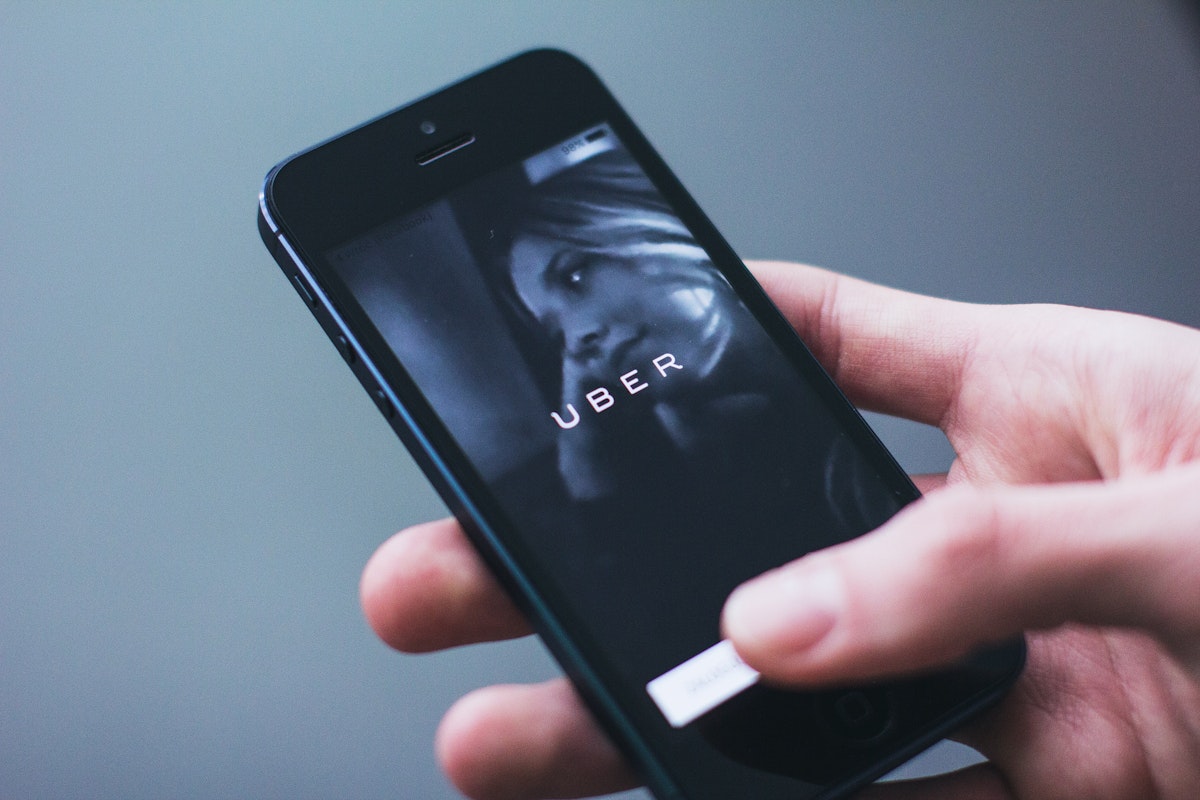 Uber reduce personalul global cu 10% pentru restructurare