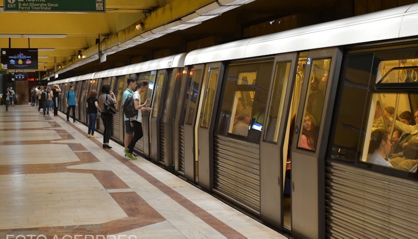 Restricții de viteză la metrou. Trenurile vor circula cu cinci kilometri pe oră Metrou București, Metrorex