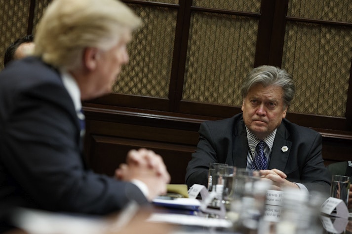 Trump si Steve Bannon