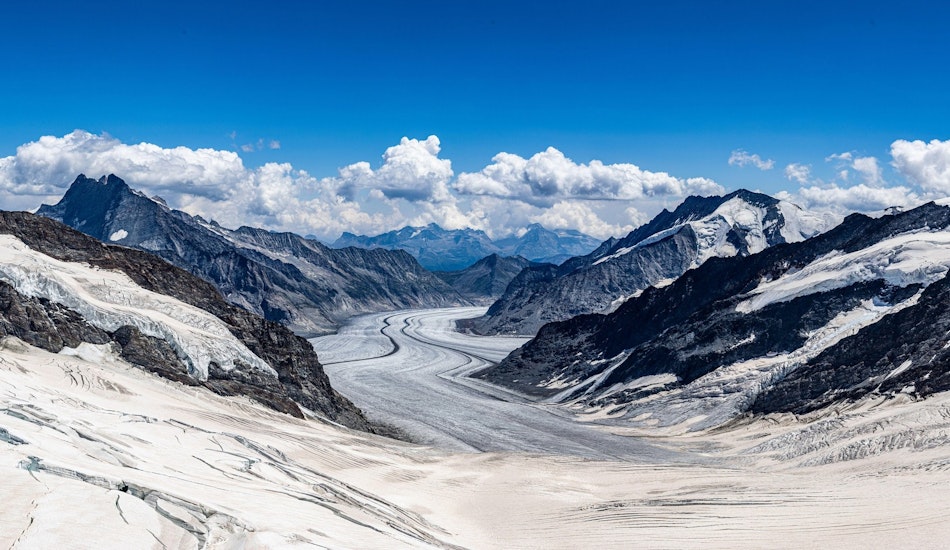  Granița dintre Elveția și Italia s-a schimbat din cauza topirii unui ghețar